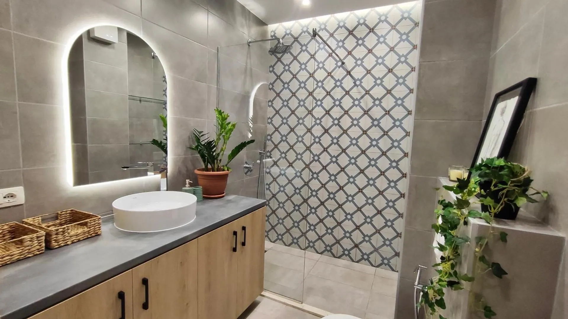 Tirana Premium Apartment With Parking